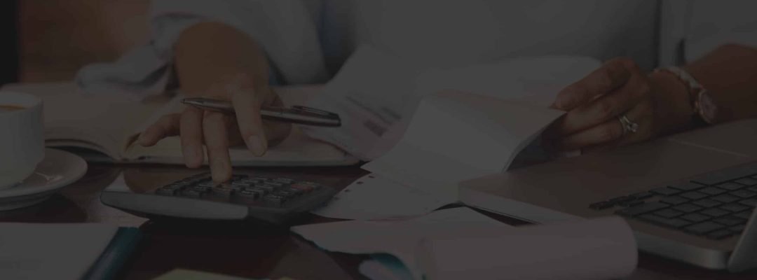 female-engineers-working female-engineers-working